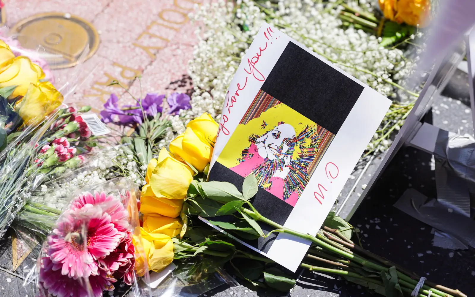 Dolly Parton to get new Hollywood star after vandalism