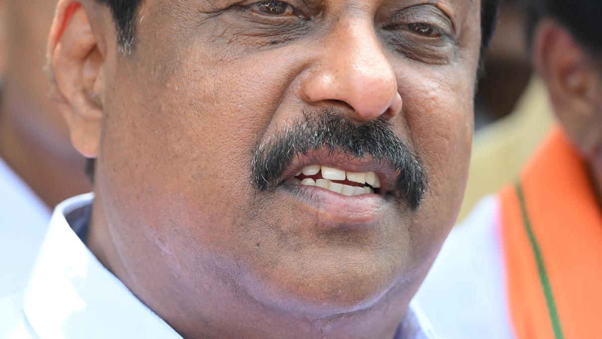 T.N. farmers are cheated whenever Congress is in power in Karnataka: Nagenthran