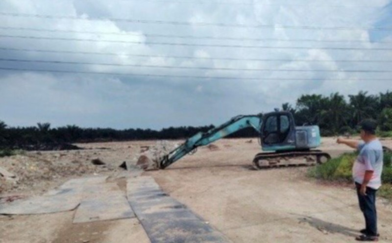 MP demands answers over alleged Singapore waste dumped in Pontian