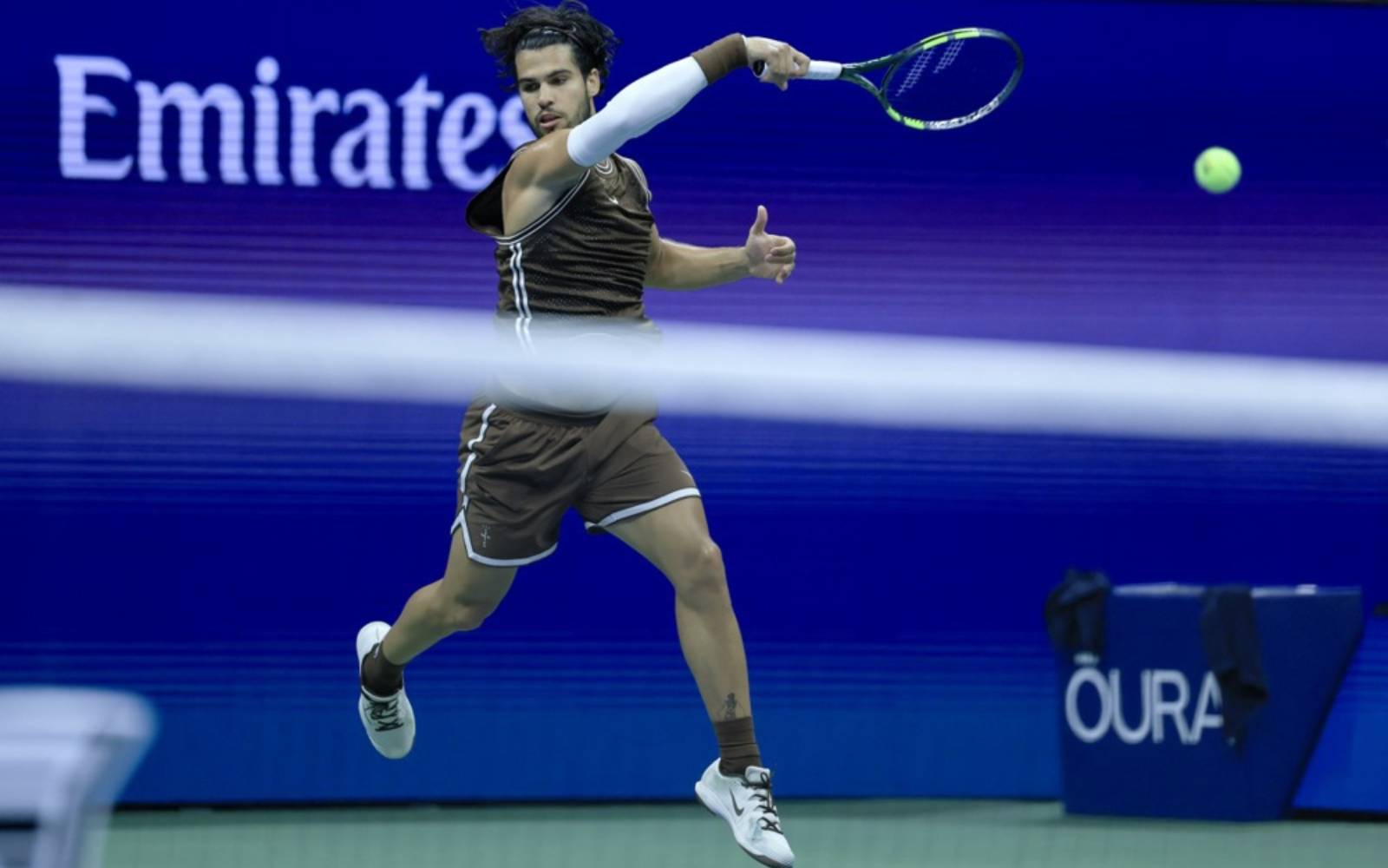 Alcaraz overpowers Faria to reach US Open third round