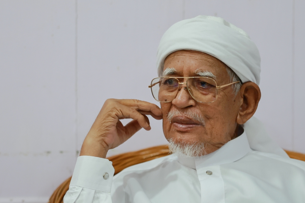 Malay-Muslim unity is the bogeyman: How a Hadi-led PAS could swallow BN and PN whole — Phar Kim Beng