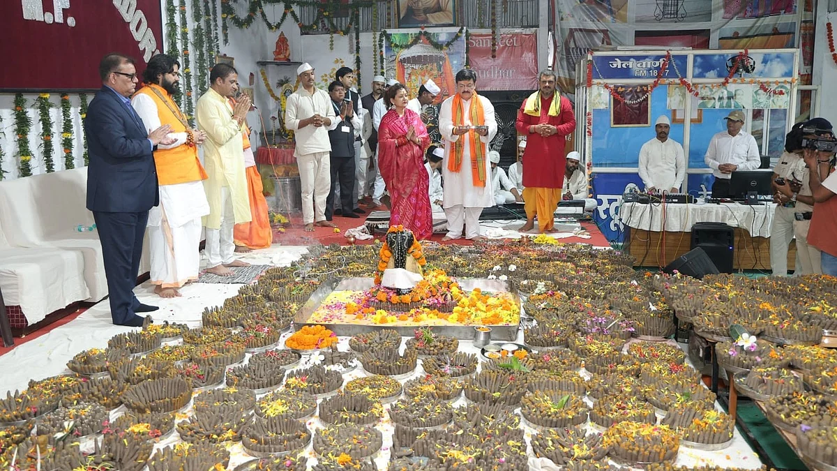 Behind Bars: Faith Takes Shape In 1.25 Lakh Shivlings At Central Jail In Indore