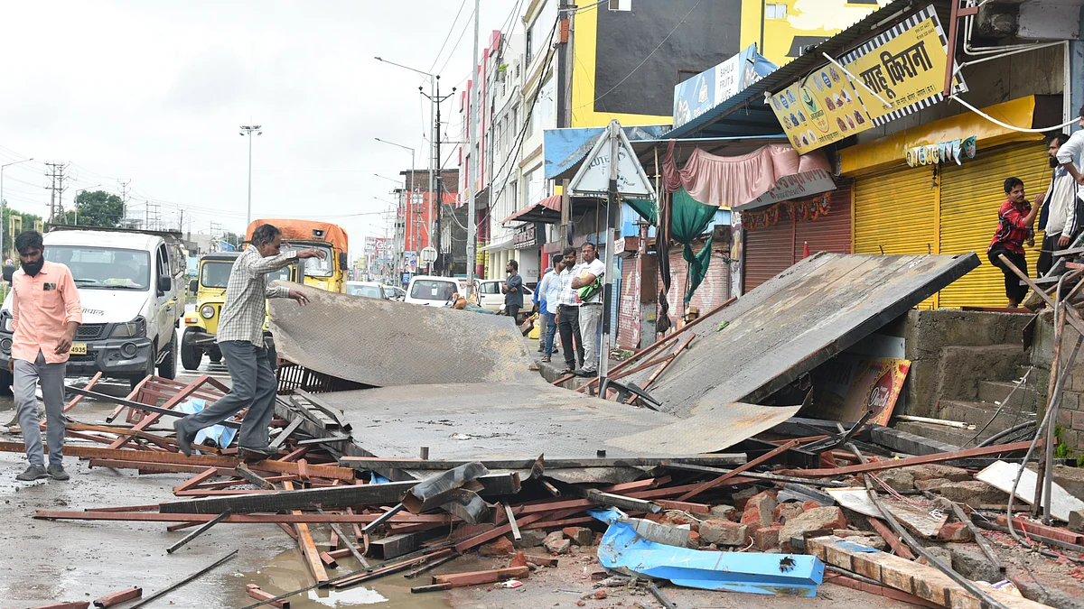 BMC Demolishes Illegal Commercial Structures On Residential Plots In Bhopal