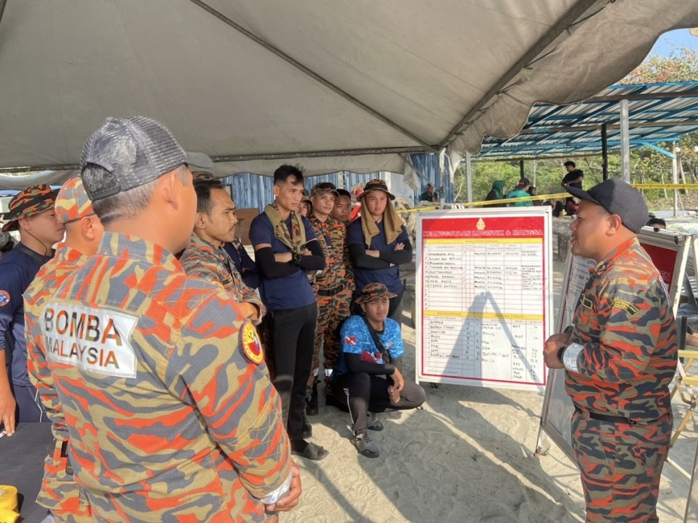 SAR area expanded to two nautical miles in search for three missing teenagers in Tanjung Lompat
