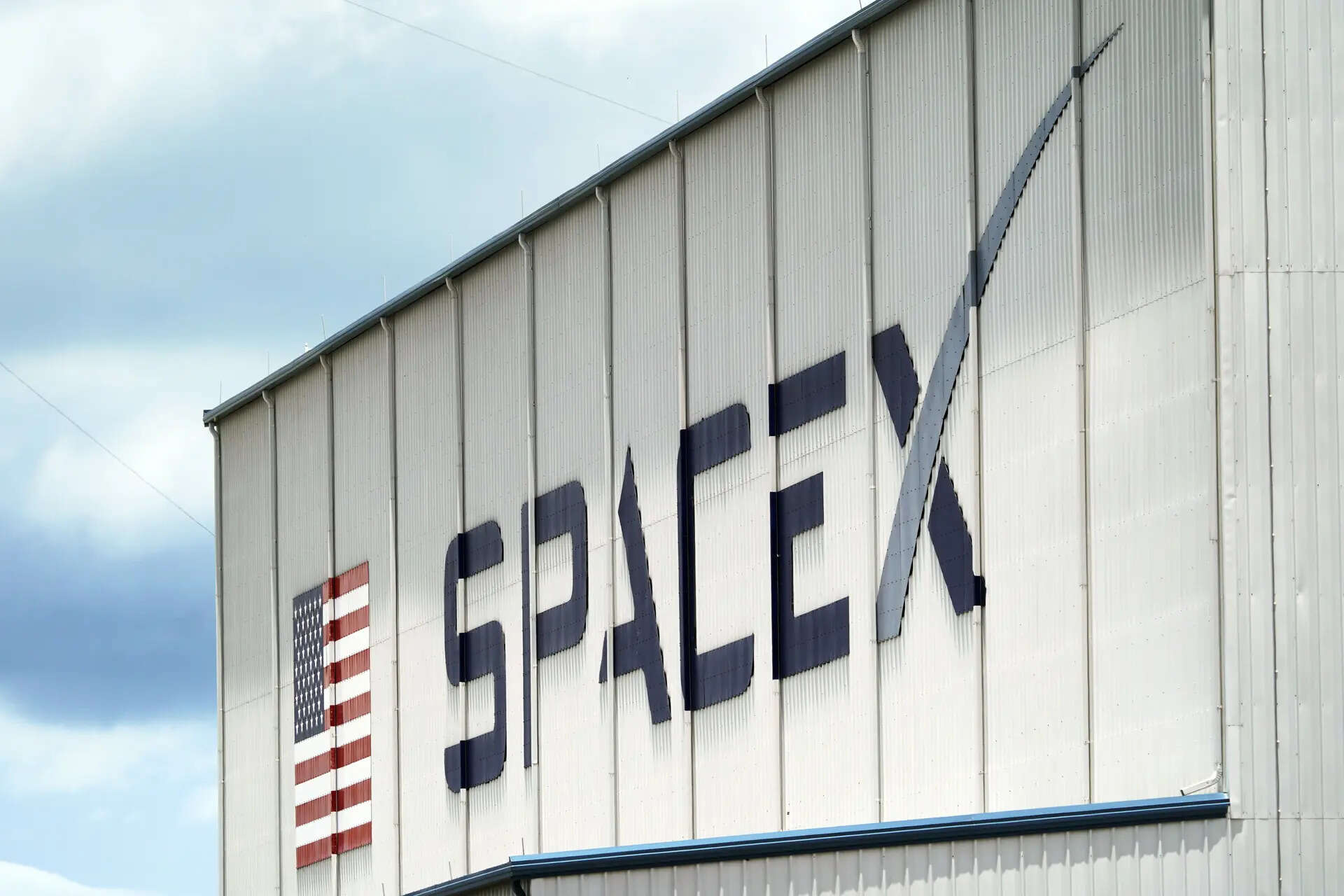 SEC settles charges over SpaceX, Klarna, pre-IPO share fraud
