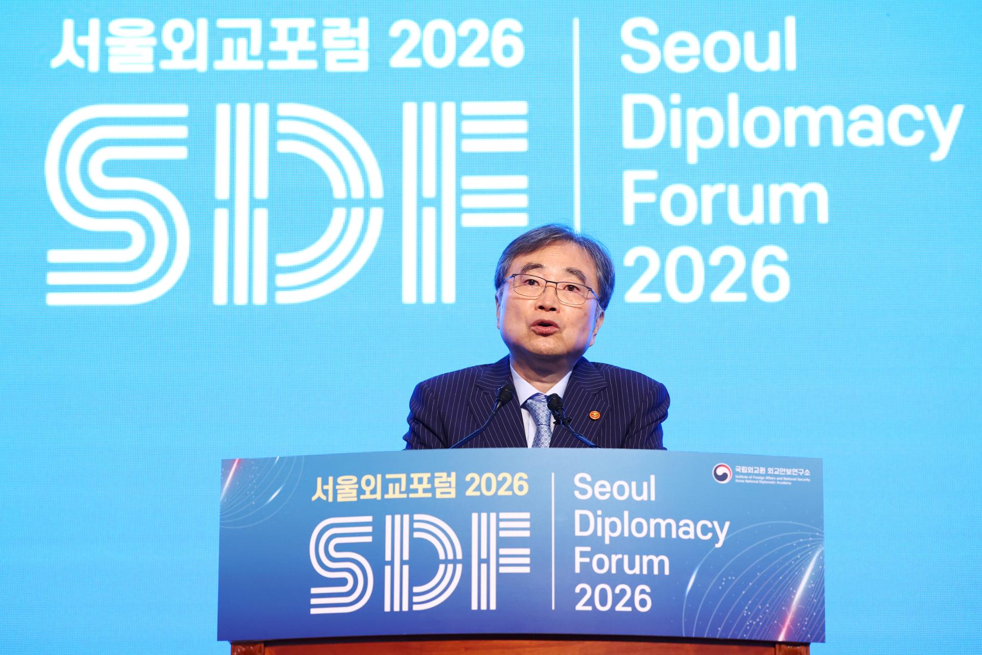 FM Cho vows continued diplomatic efforts to revive NK-US dialogue