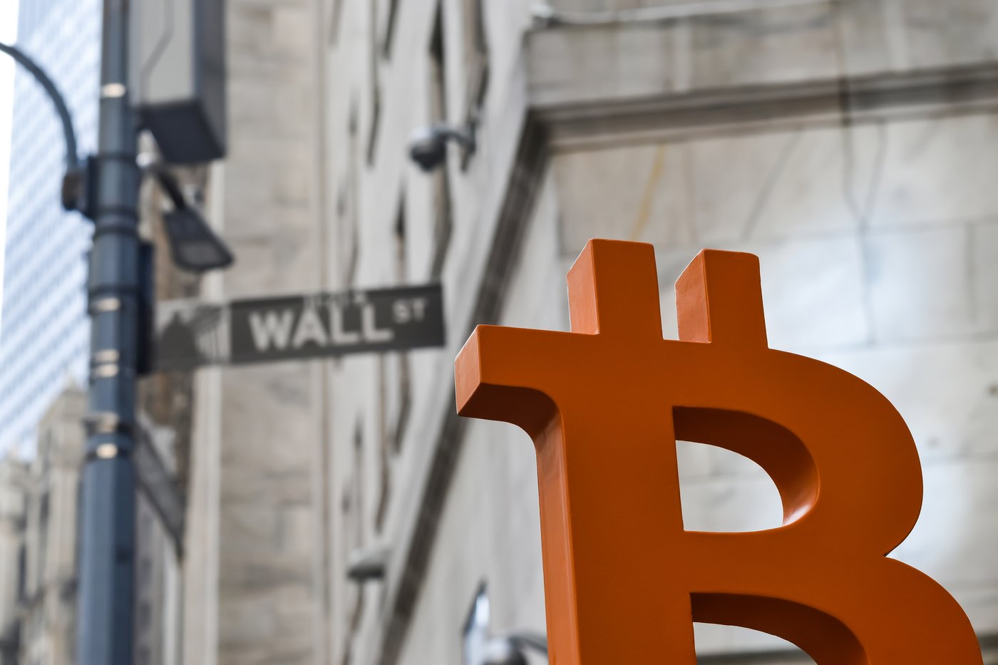 I Think iShares Bitcoin Trust (IBIT) Is the Best Bitcoin ETF to Buy Right Now