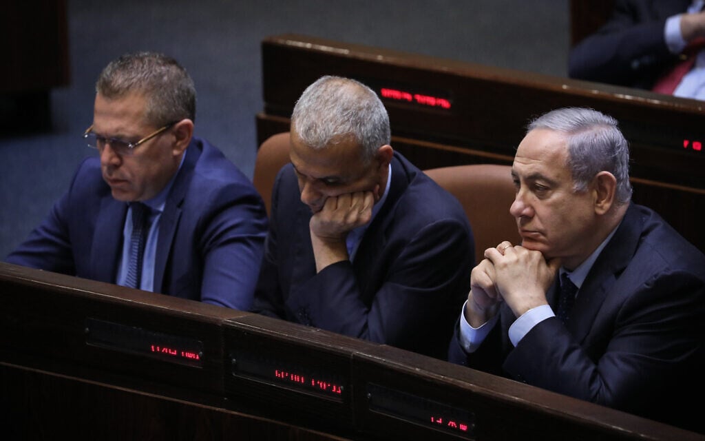 One-hit wonders keep saving Netanyahu. This time, he might be played out