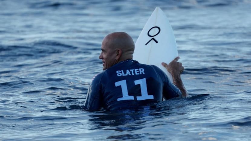 Surfing-Slater marches on in Tahiti Pro as Teahupo'o pumps
