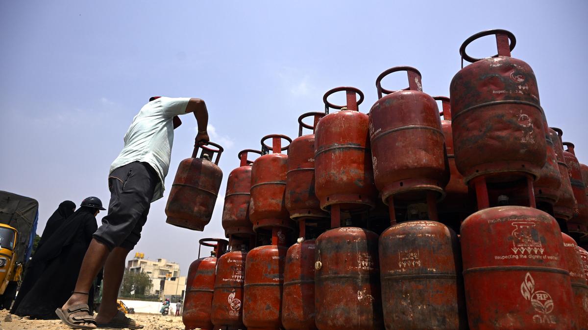 Number of ‘nil refills’ of LPG cylinders by PMUY beneficiaries per year in Karnataka sees a 107% increase between 2021 and 2026