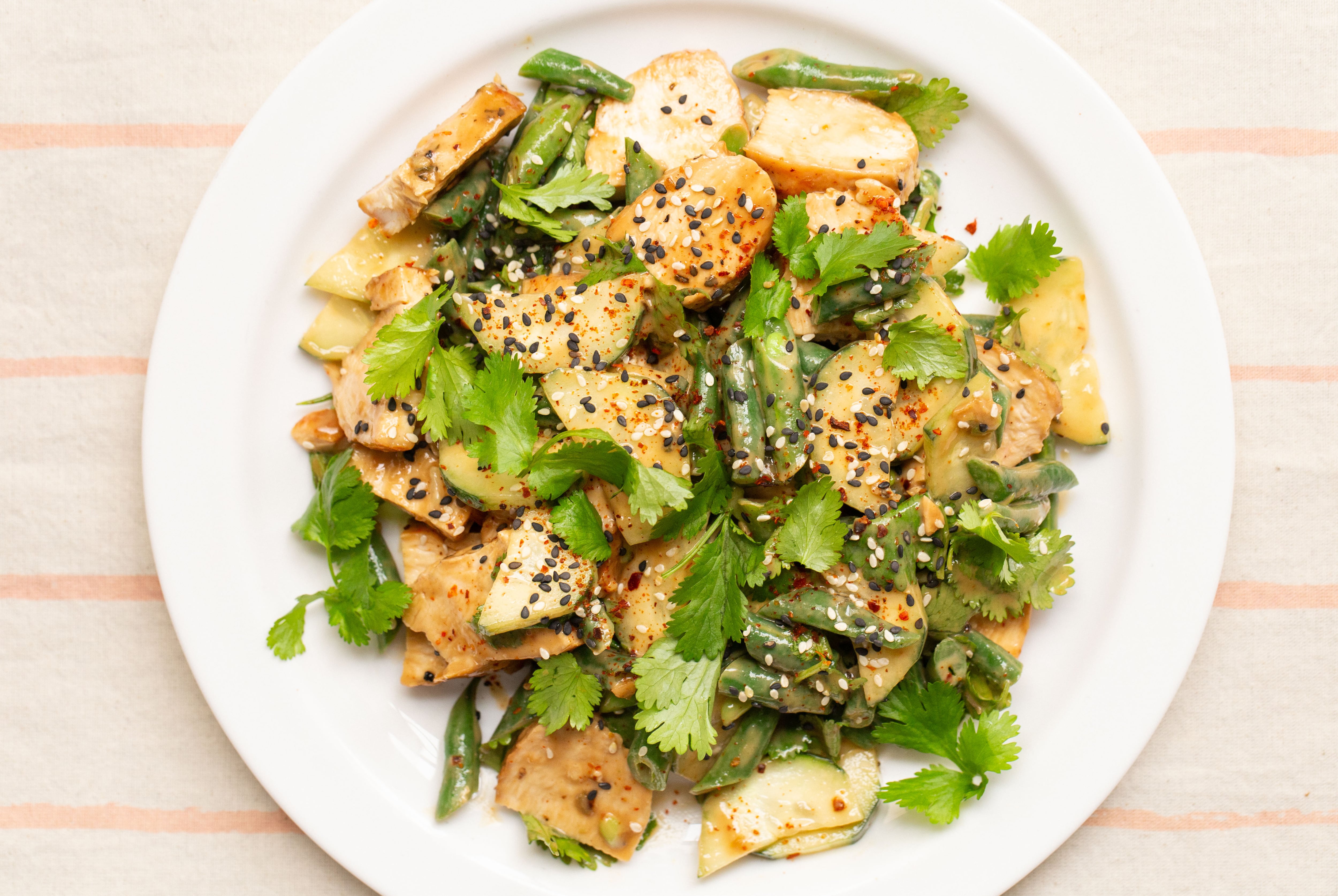 Grilled chicken and green bean salad with peanut dressing
