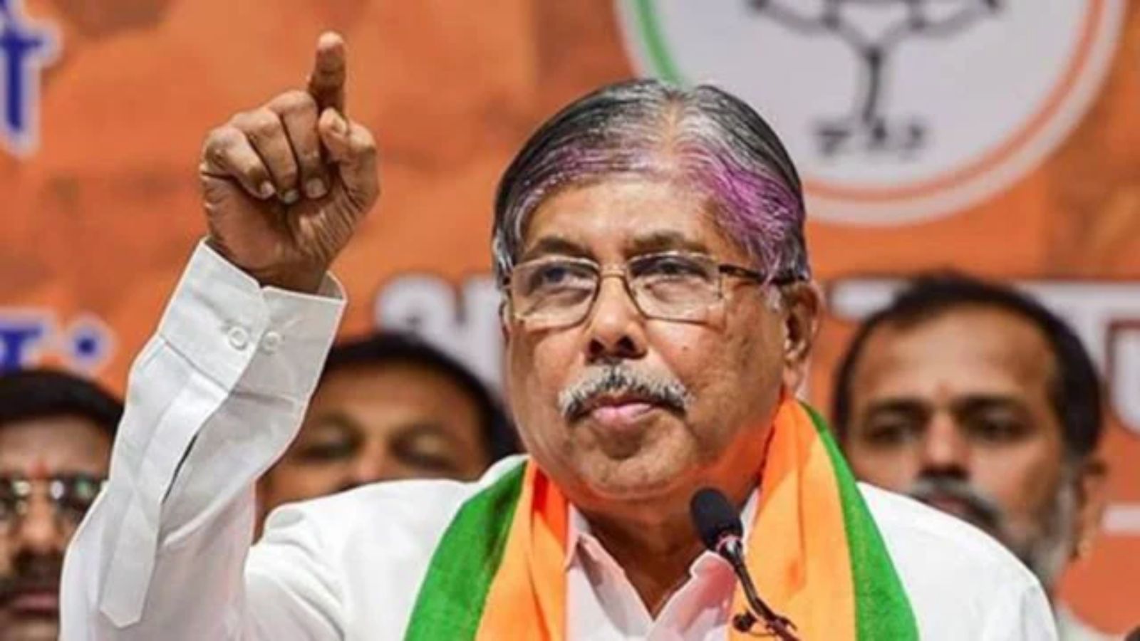 Police arrest influencer Santosh Pandit over remarks against minister Chandrakant Patil