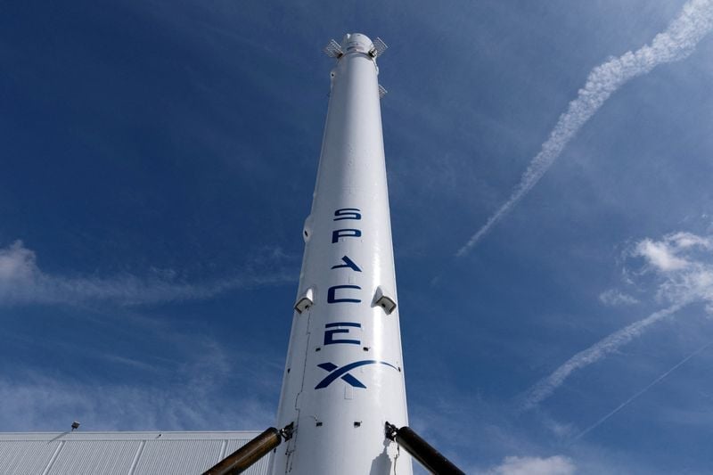 Vietnam’s VinSpace signs launch contract with SpaceX for 2027