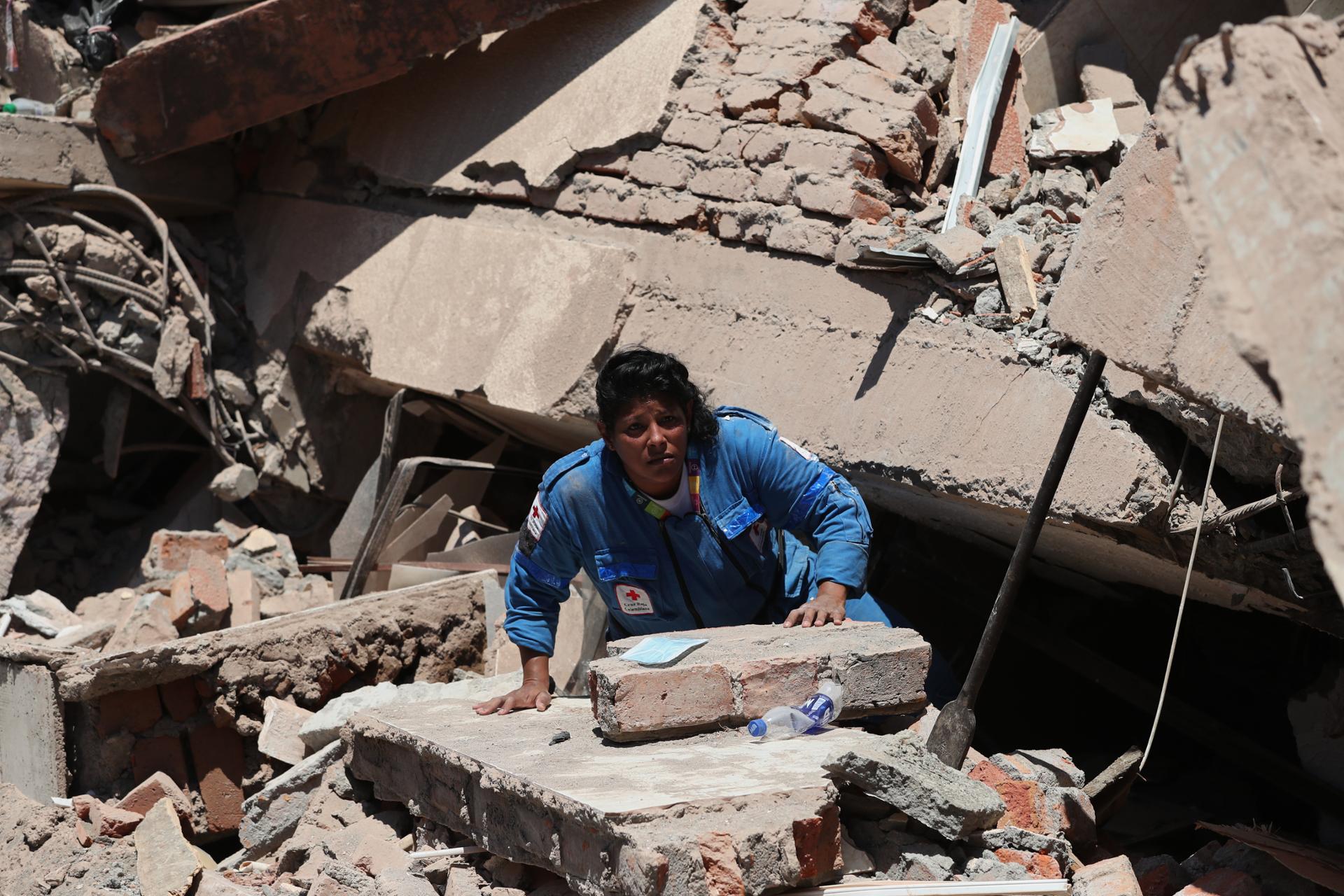Colombia searches for missing after earthquake kills more than 100