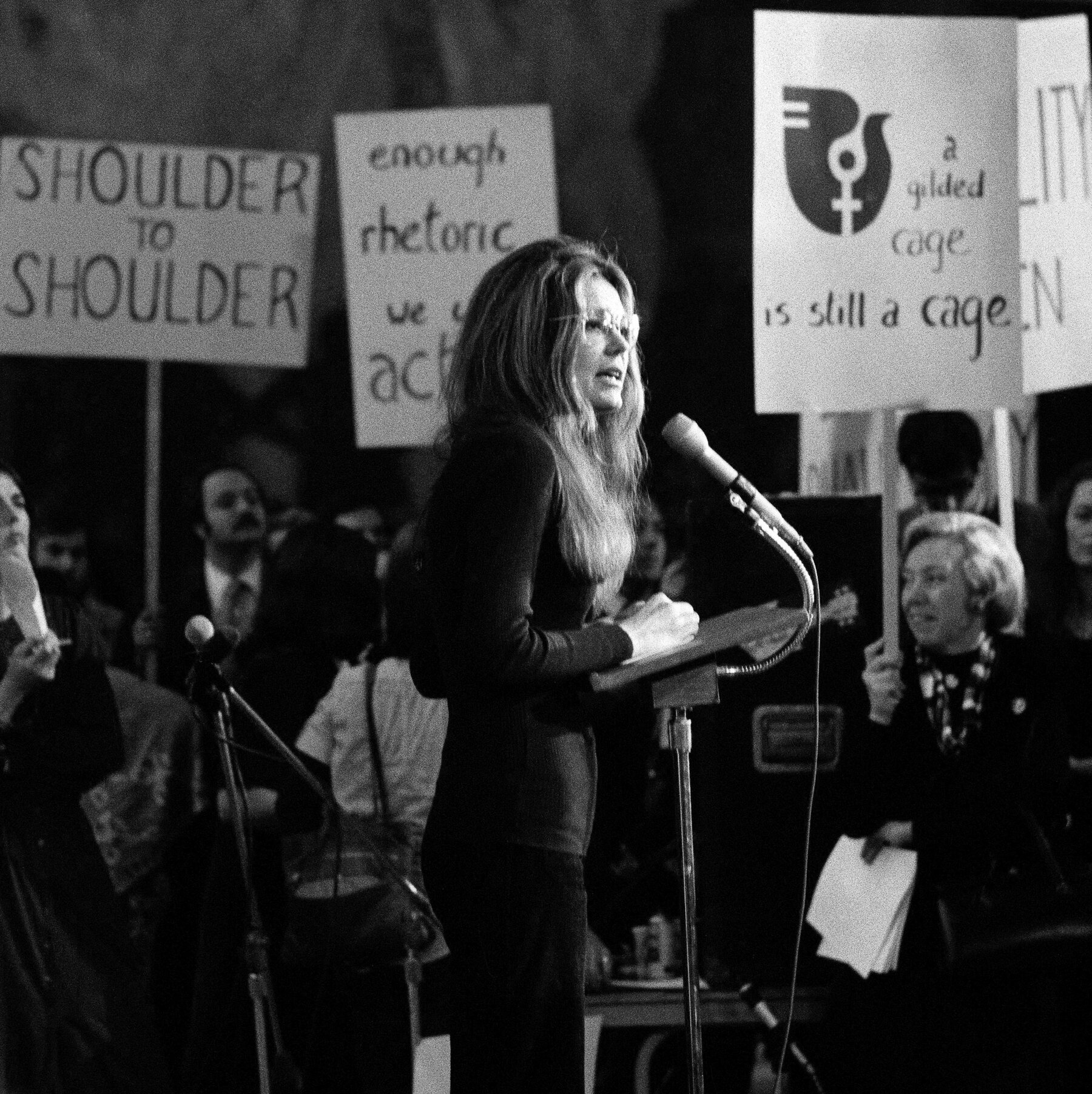 Hillary Clinton, Lena Dunham and Others Celebrate Gloria Steinem