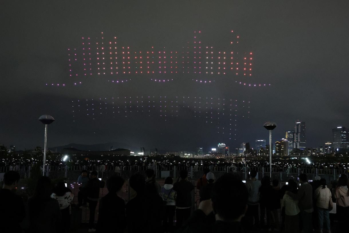 Seoul transforms night sky into tourist magnet