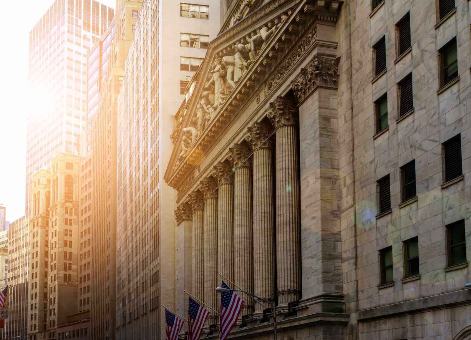 S&P Futures Tick Higher as Oil Prices and Bond Yields Fall, U.S. ADP Jobs Report and Broadcom Earnings on Tap