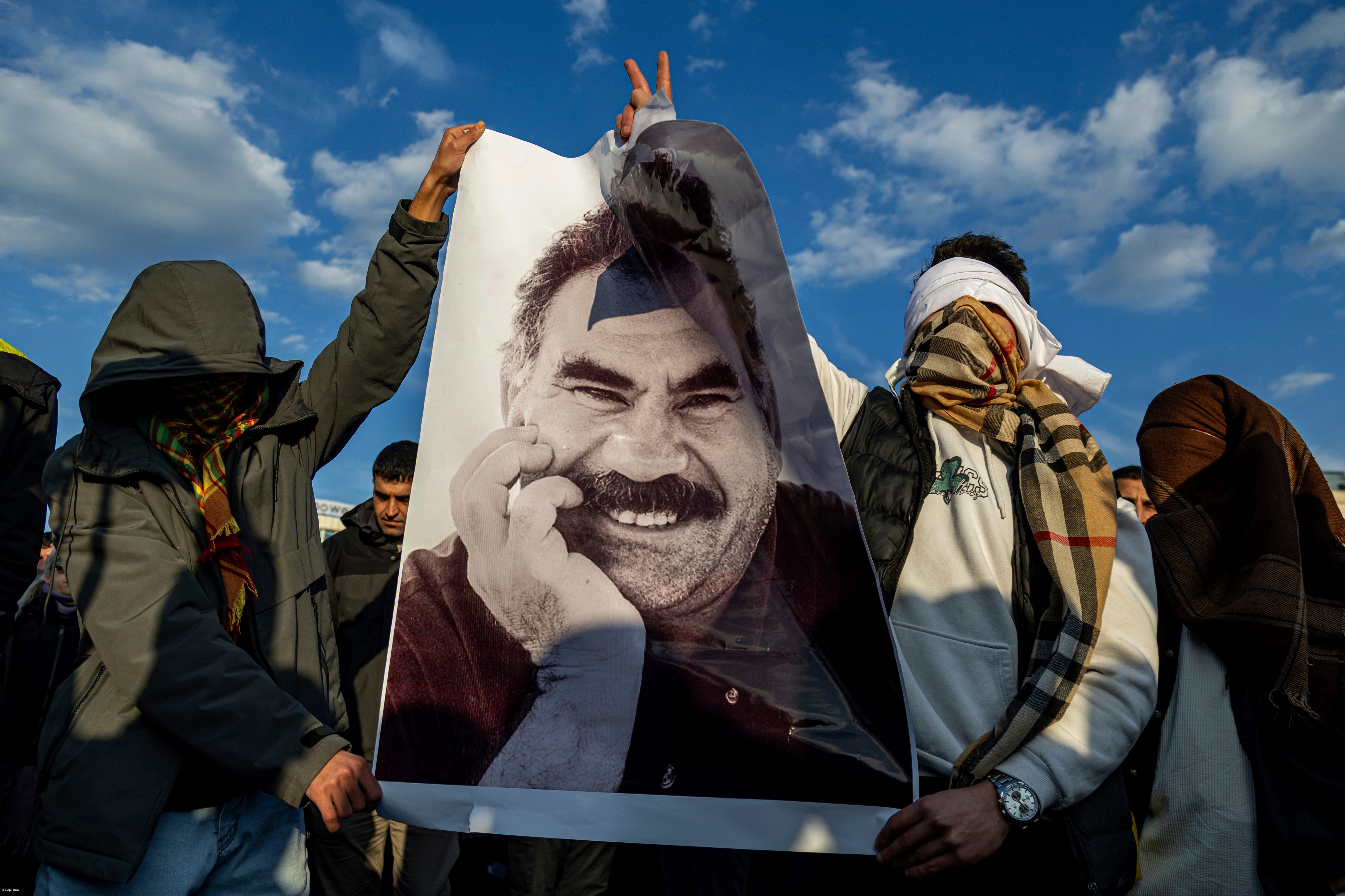 Turkey's parliament approves a pardon-like bill for thousands of PKK militants