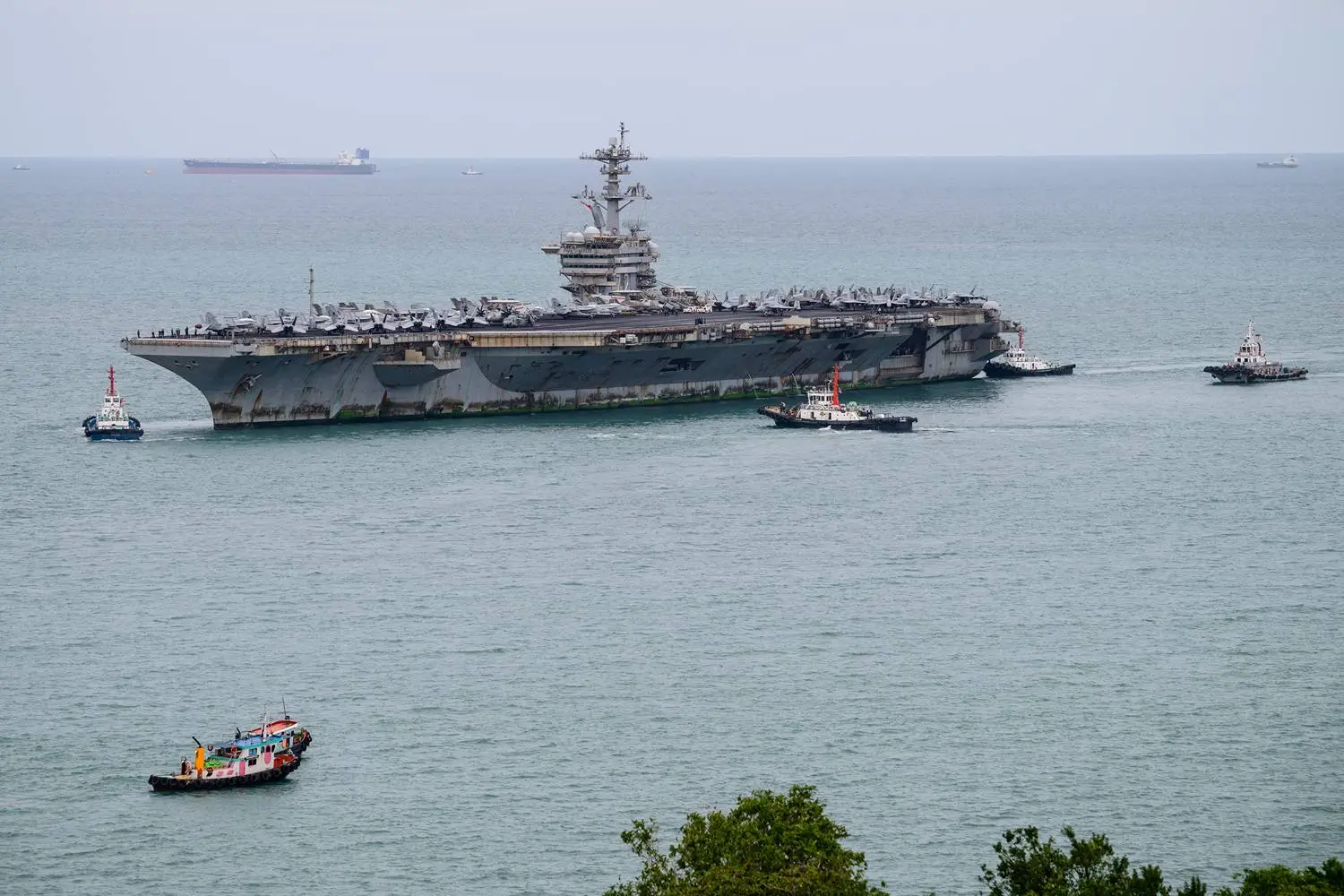 The USS Abraham Lincoln Is a Troubling Metaphor
