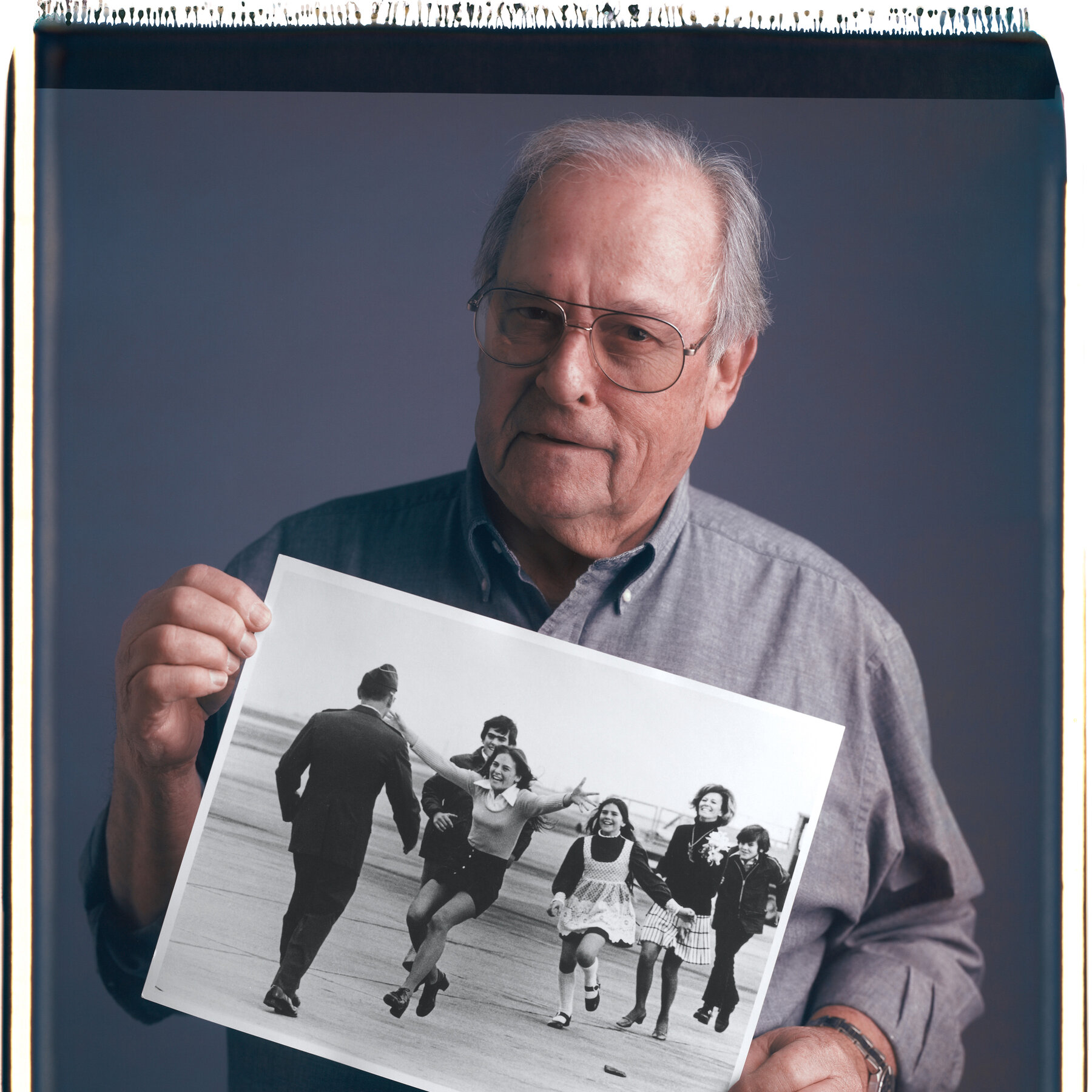Slava Veder, Whose Camera Captured a Defining Vietnam Homecoming, Dies at 99