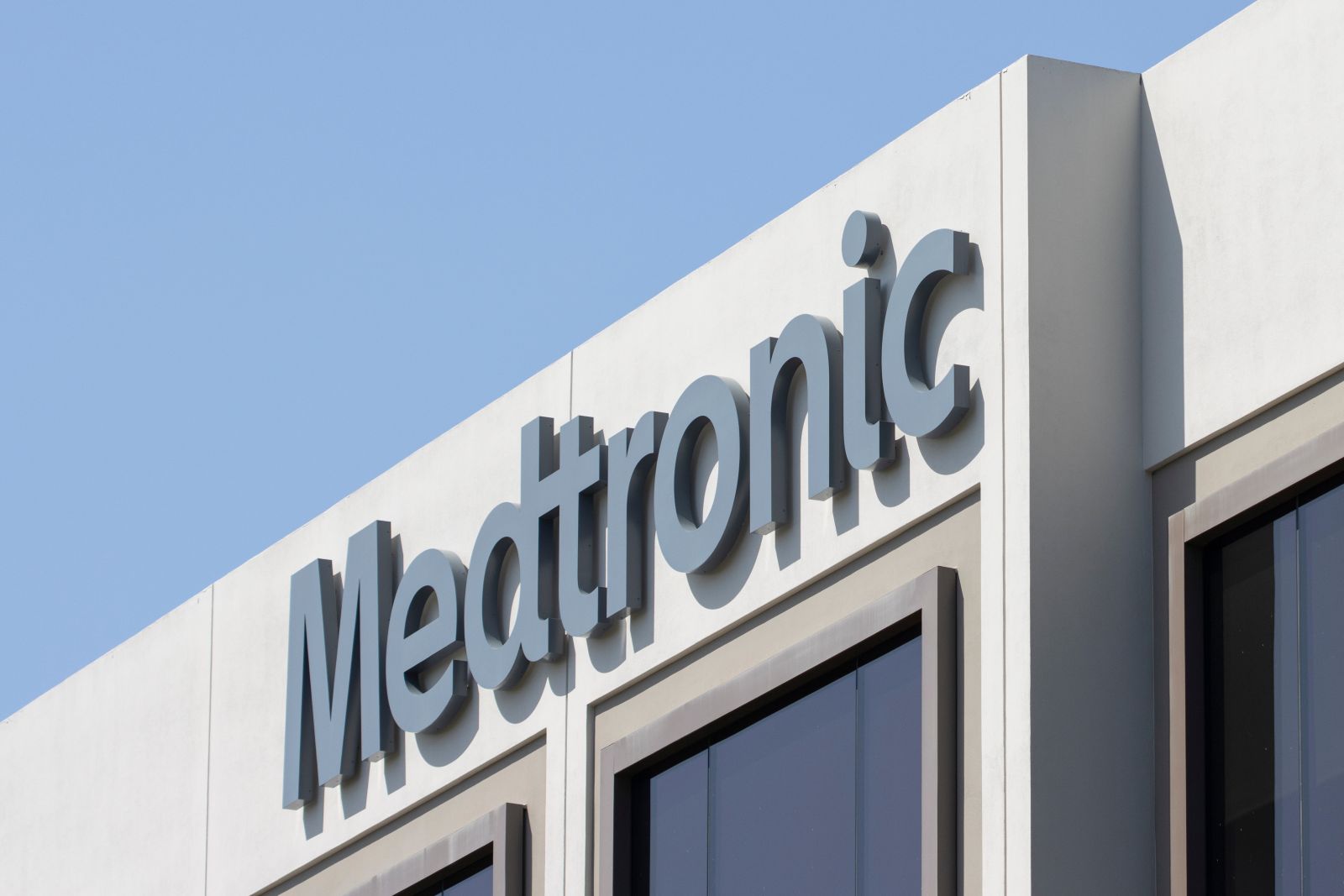 Is Medtronic Stock Underperforming the Dow?