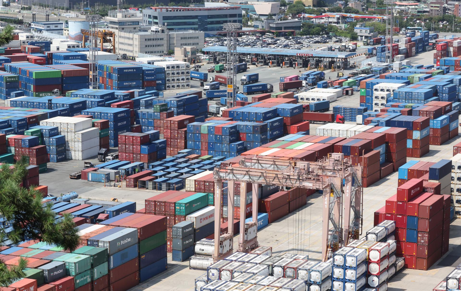 Korea extends current account surplus in July amid strong exports