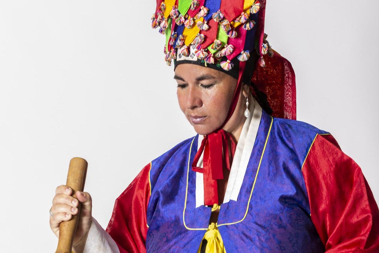 [WEEKENDER] Korean shamanism spreads far beyond its homeland