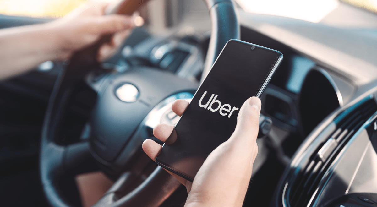 Uber Shares Rise 2.4% as Company Plans 3,300 Job Cuts in Restructuring