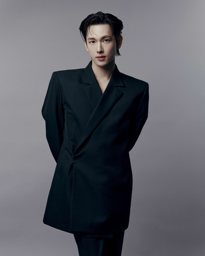 Actor Yim Si-wan to host BIFF closing ceremony