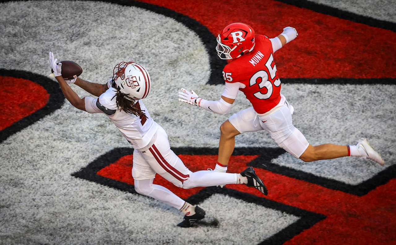 UMASSACRE! Rutgers suffers shocking upset that derails season, throws Greg Schiano squarely on hot seat