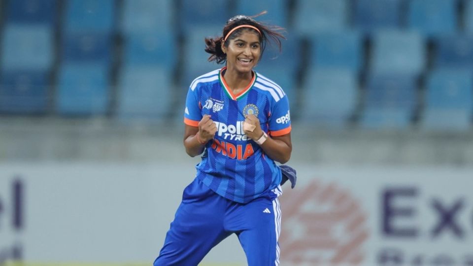 Mandhana’s record ton powers India into semi-finals
