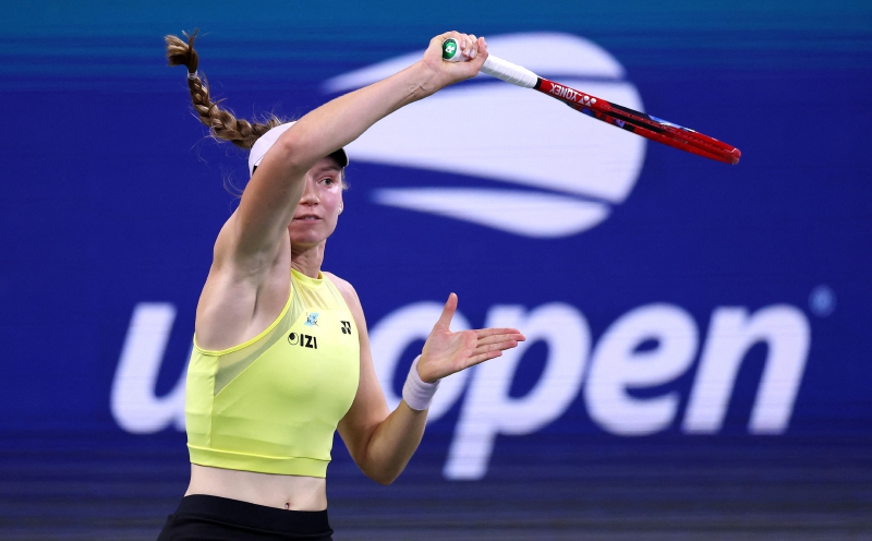 Efficient Rybakina reaches US Open third round