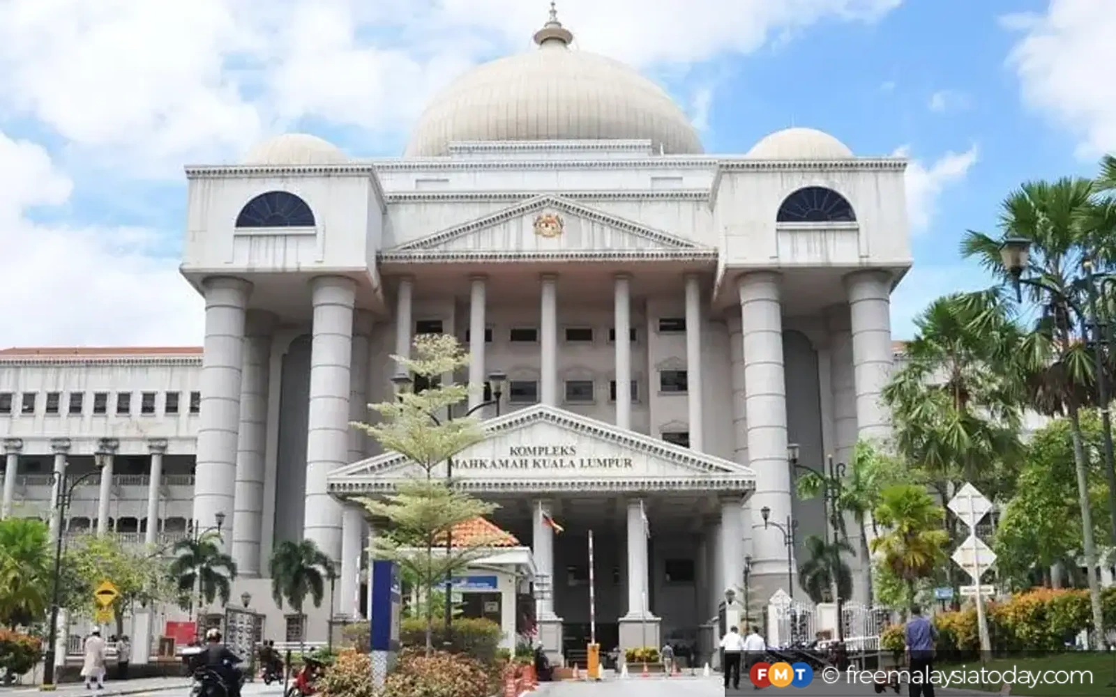 Eric Tan arah USD620 juta dari akaun Najib dikembalikan kepada Tanore, mahkamah diberitahu