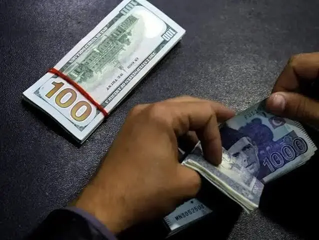 Pakistan plans rupee-denominated, dollar-settled bond, says Aurangzeb