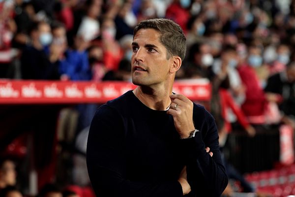 Moreno Vows Effort, Honesty, Respect as New Coach for S. Korea's Football Team