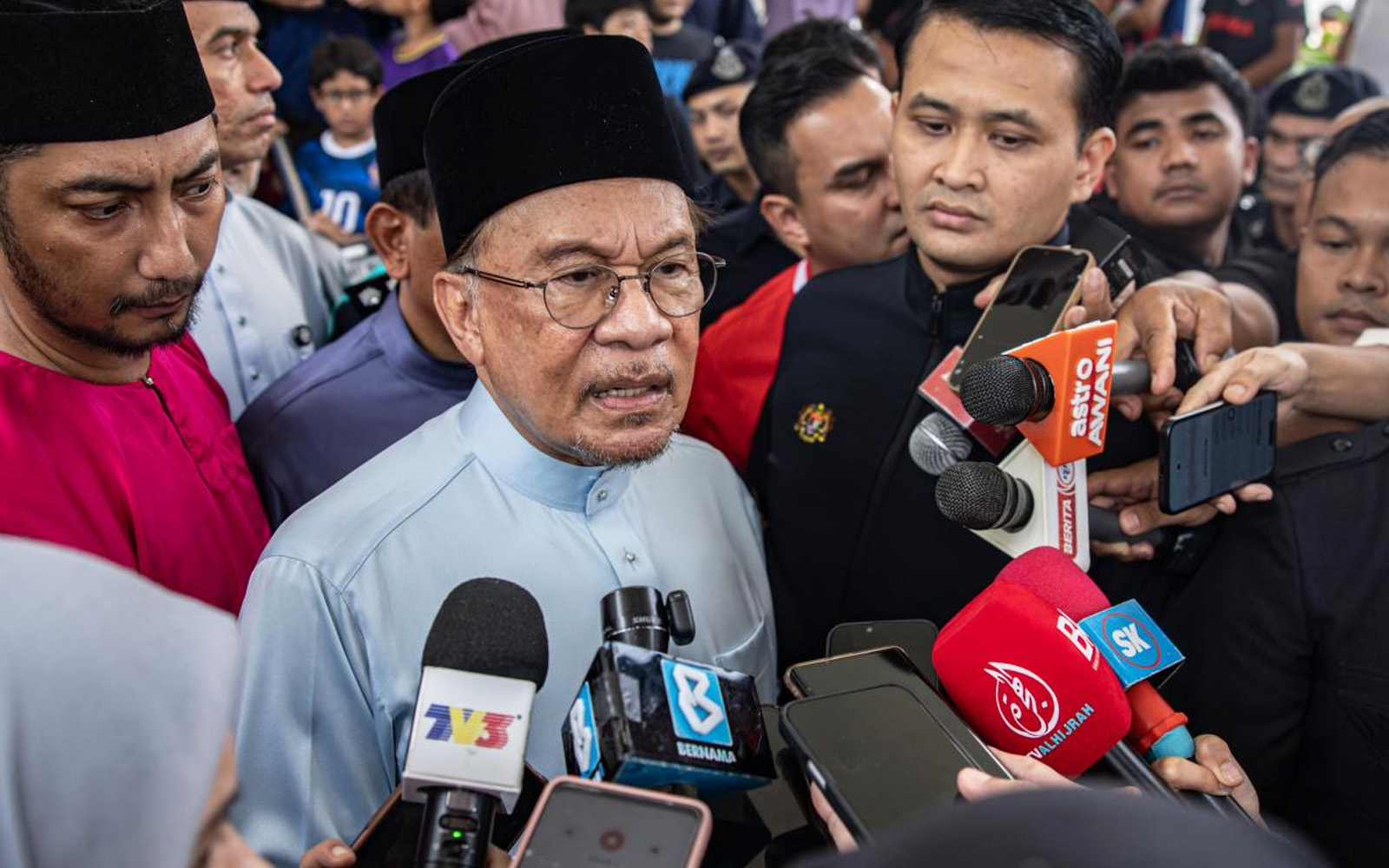 Early GE16 can be considered, says Anwar