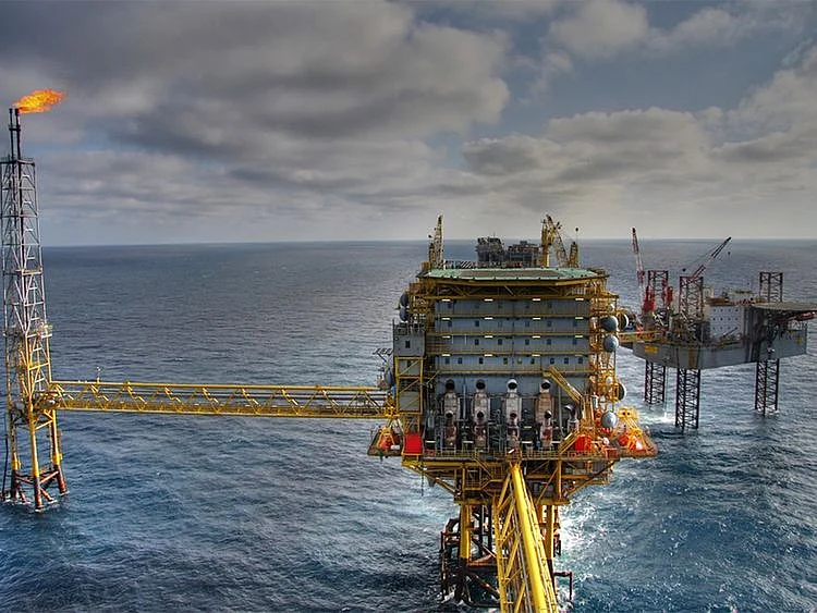 UAE, Saudi Arabia step up support for Philippines’ oil security