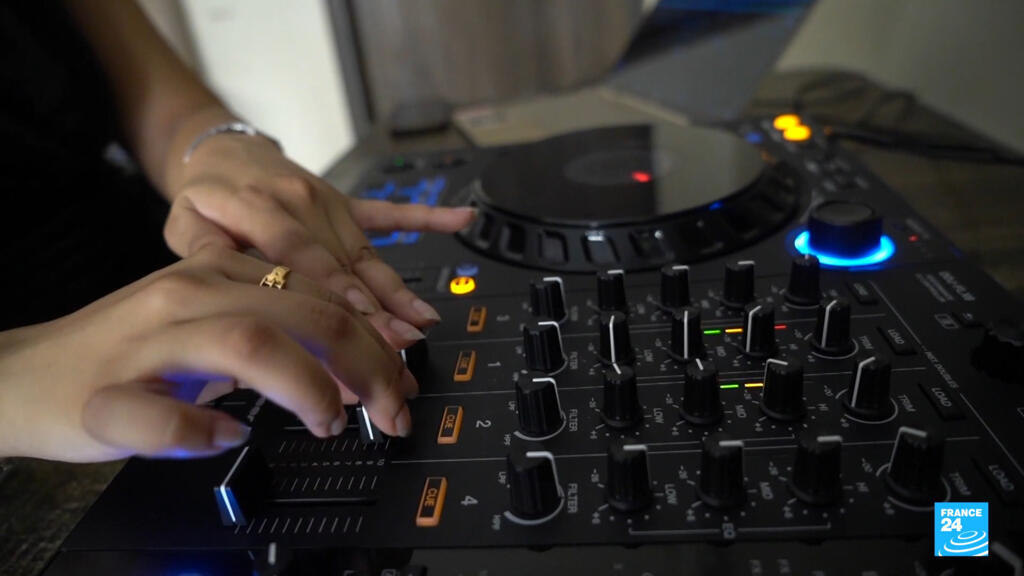 Pakistan's emerging DJ scene: The women behind the turntables