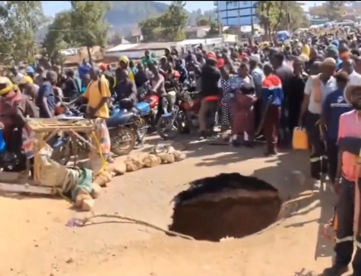 Migori main bridge collapses further, cutting off pedestrians and motorcyclists