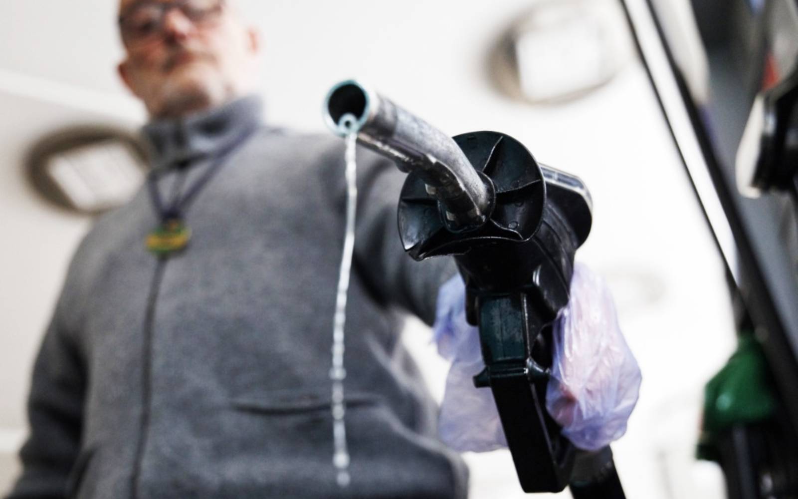 US diesel price hits new high on Iran war, squeezing voters