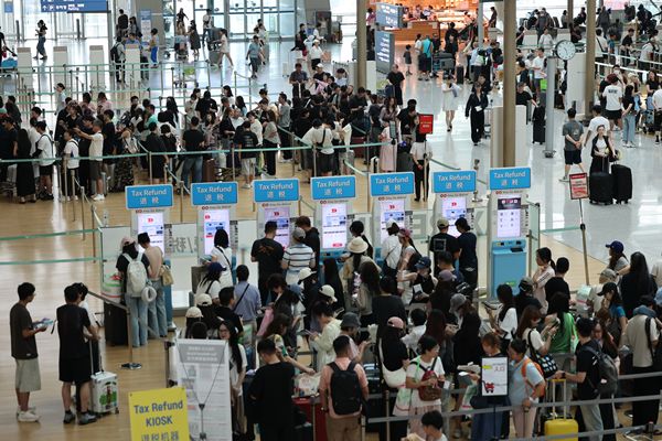 Incheon Airport Sets Summer Peak Record With 230,000 Daily Passengers