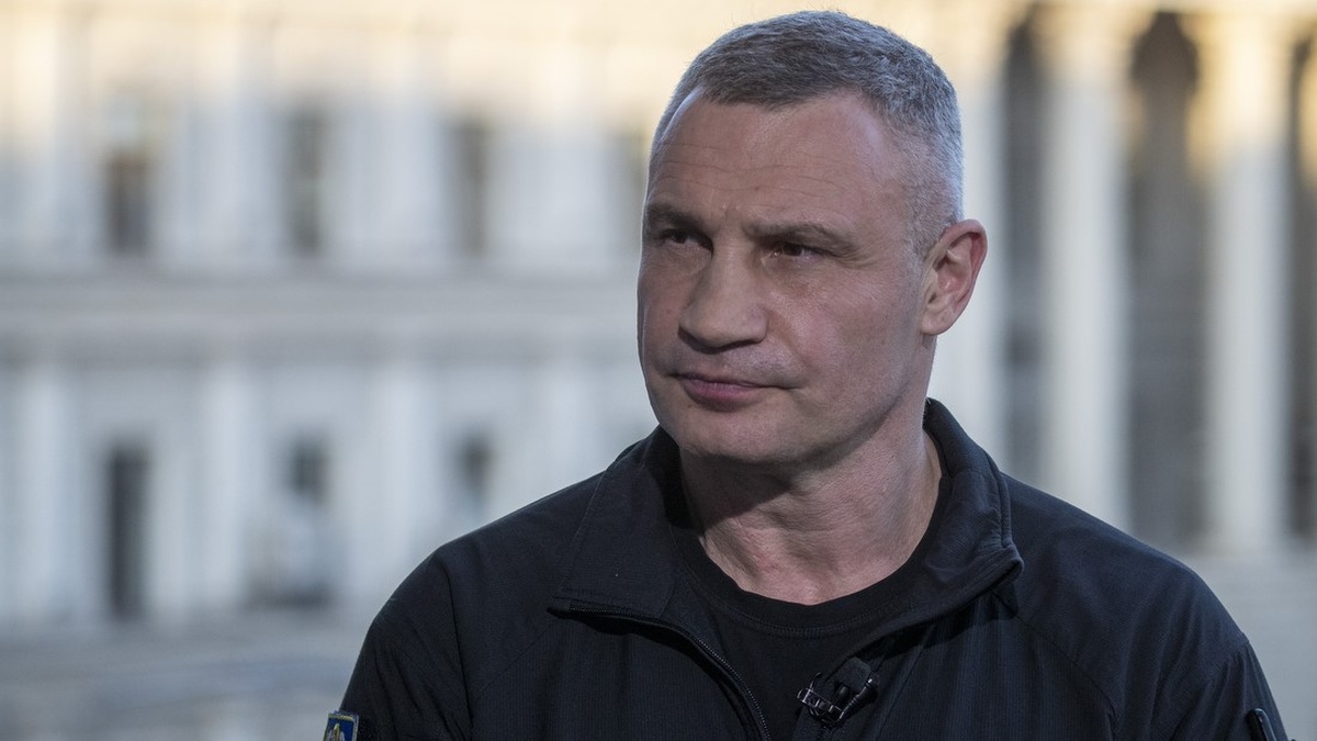 Injured in Kyiv's Shevchenkivsky district rises to 9; ceiling, exterior wall of building destroyed – Klitschko