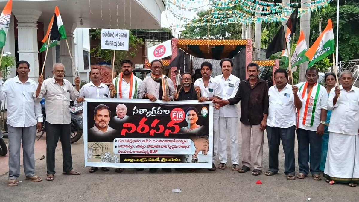 Cong. organises protest rally after Rahul Gandhi booked over ‘purification’ remark