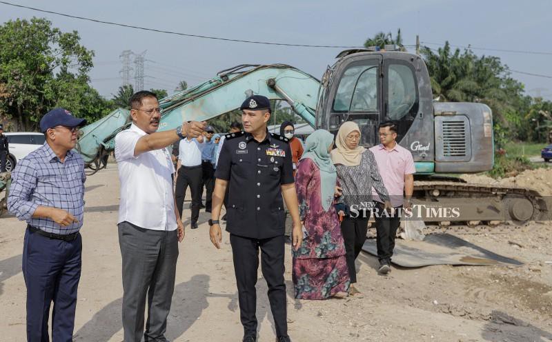 More than five Pontian dump sites ordered to be closed