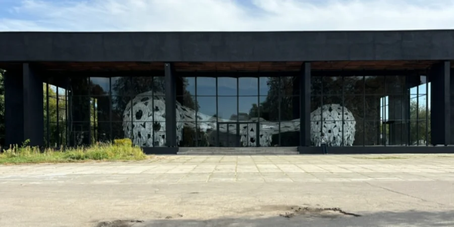 Russian missiles destroy warehouse housing artwork by Chinese artist Ai Weiwei