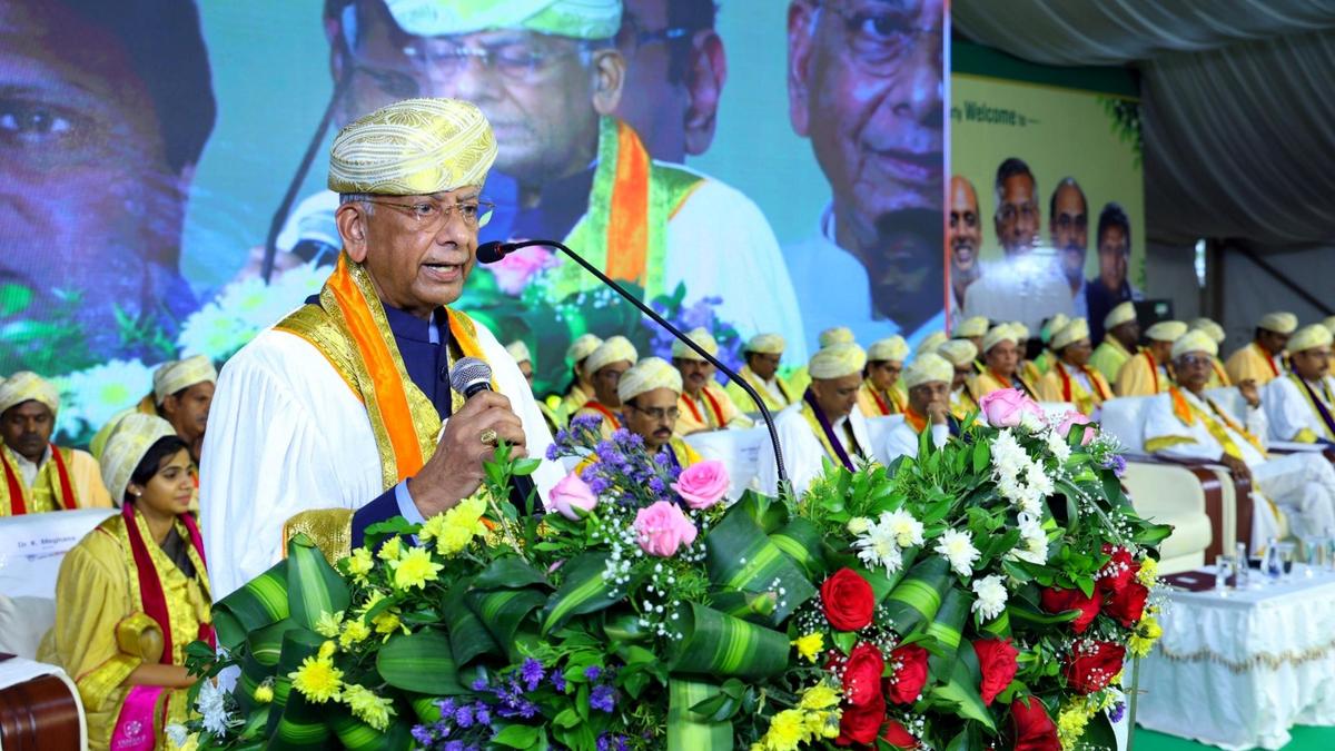 Skills, not degrees, will shape future, says APSCHE Chairman at Vignan convocation