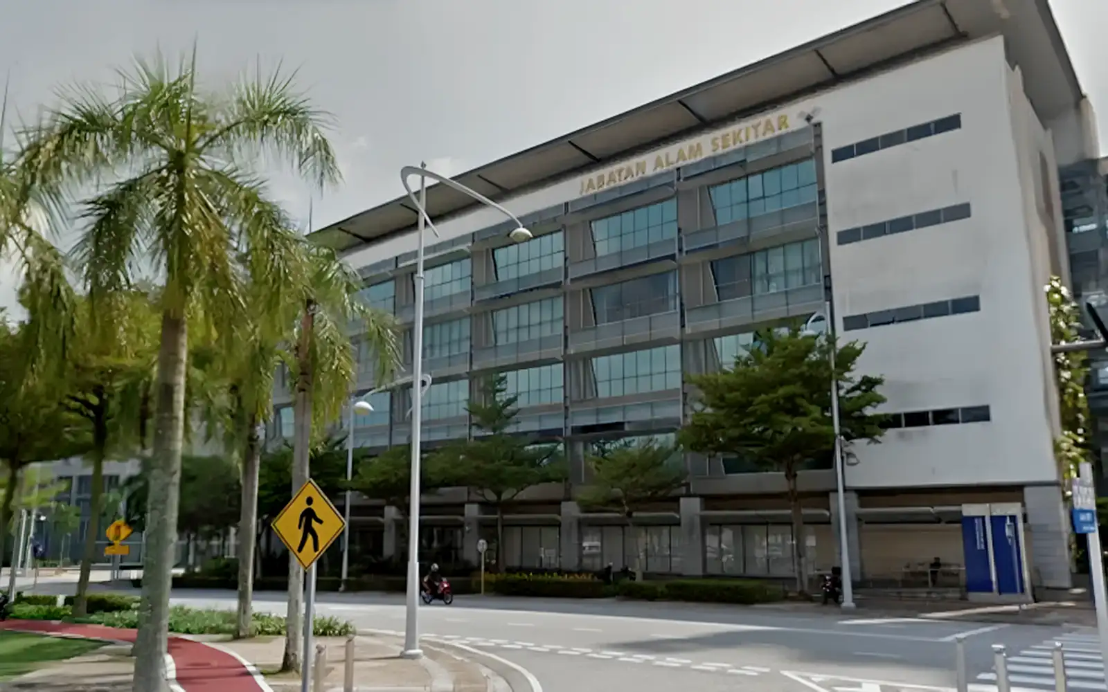 DoE officials uncover 3 scam attempts using fake govt papers