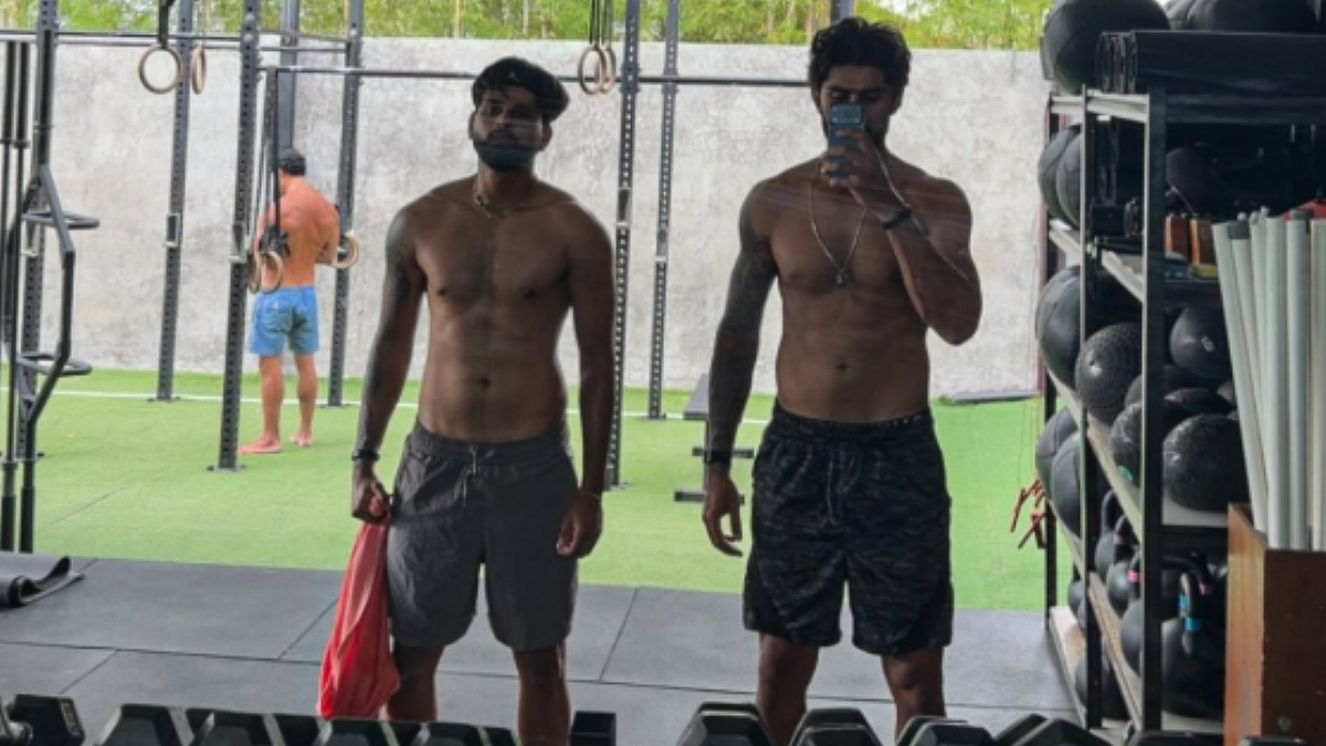 Shirtless Shreyas Iyer Turns Heads During Intense Gym Session With Friend & Teammate Aman Khan