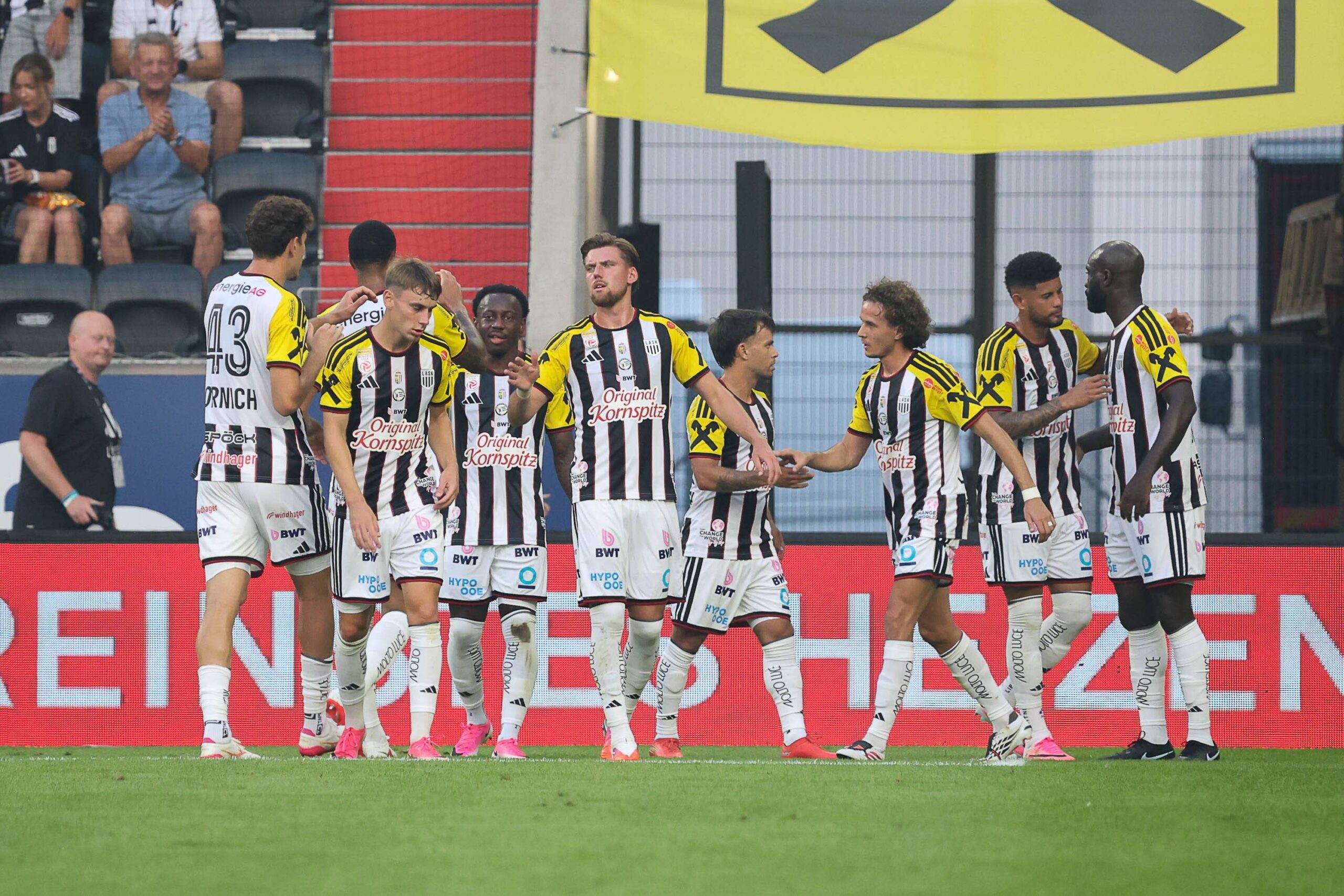 LASK goalkeeper identifies Celtic concern despite perfect start to season