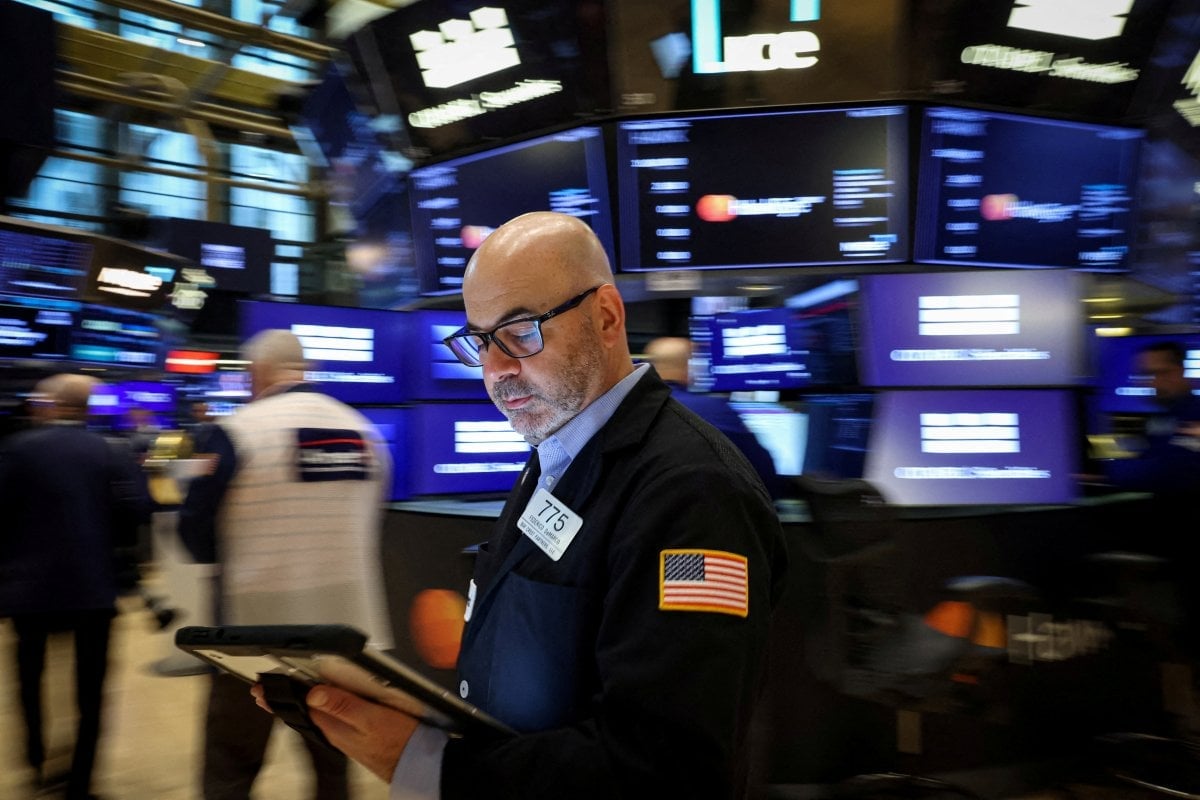 Curaleaf announces takeover bid plan for Aurora Cannabis